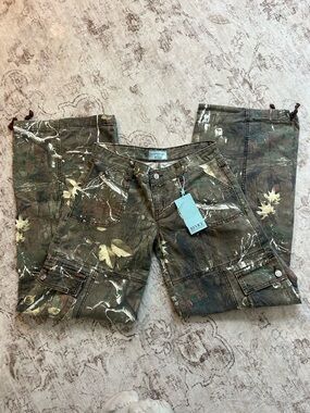 REVICE women’s camo Cargo Pants